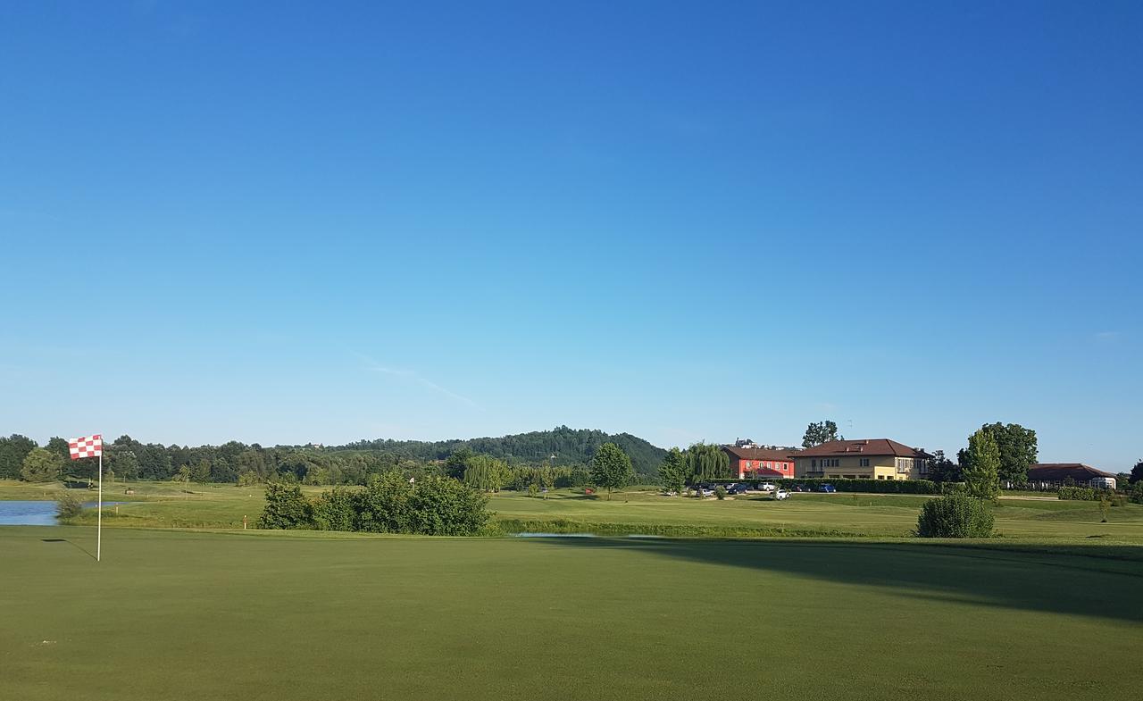 Locanda Ferro Uno, Golf Citta Di Асті Екстер'єр фото