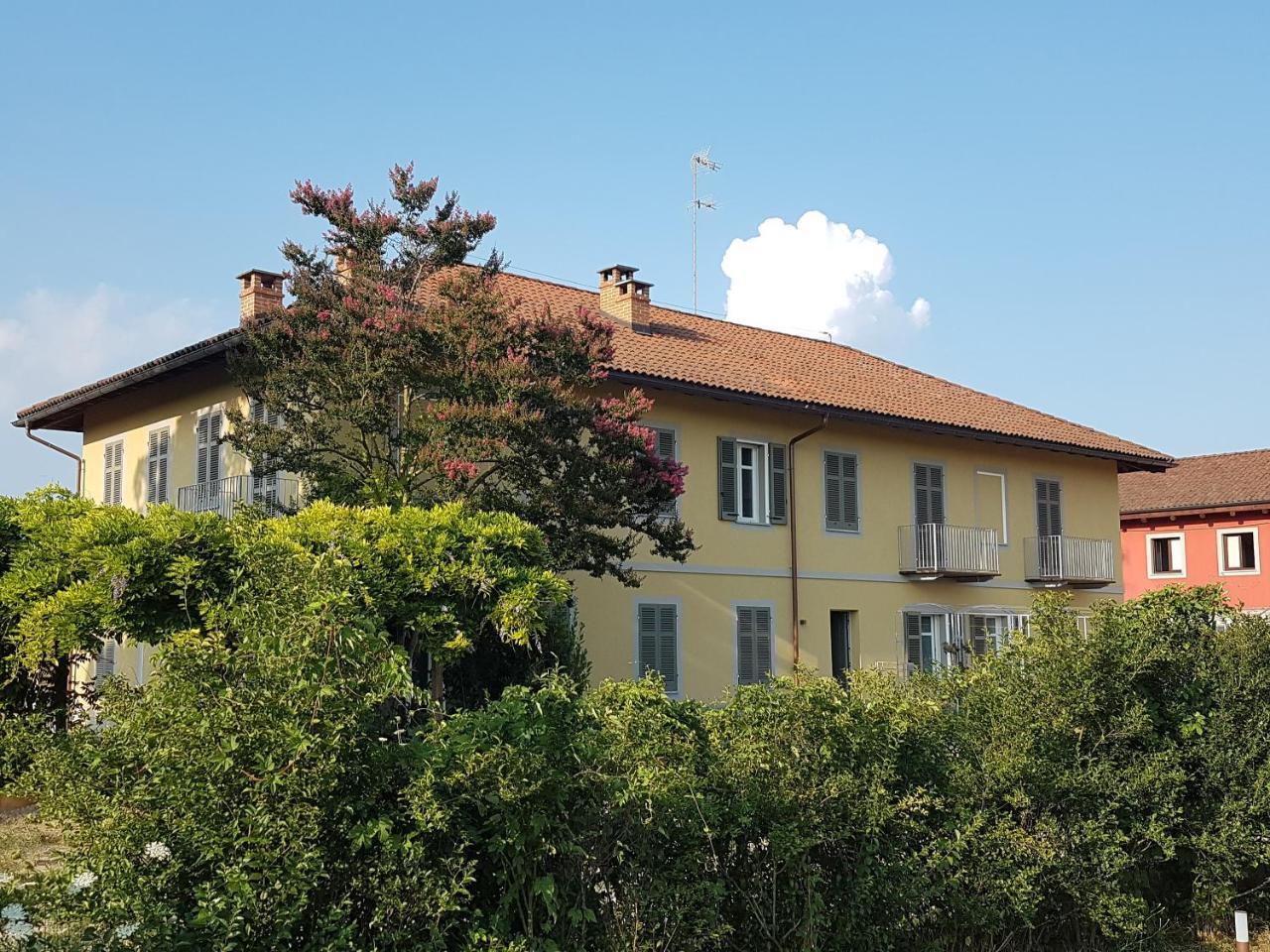 Locanda Ferro Uno, Golf Citta Di Асті Екстер'єр фото